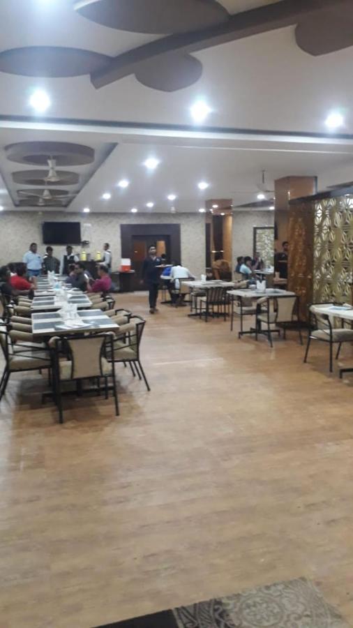 Hotel Bhagirathi Bhawanipatna Extérieur photo